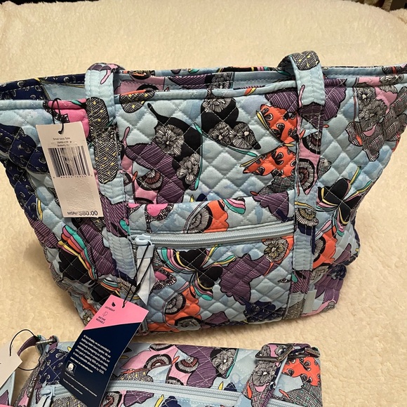 VERA BRADLEY NWT SMALL VERA TOTE BAG - Picture 1 of 4